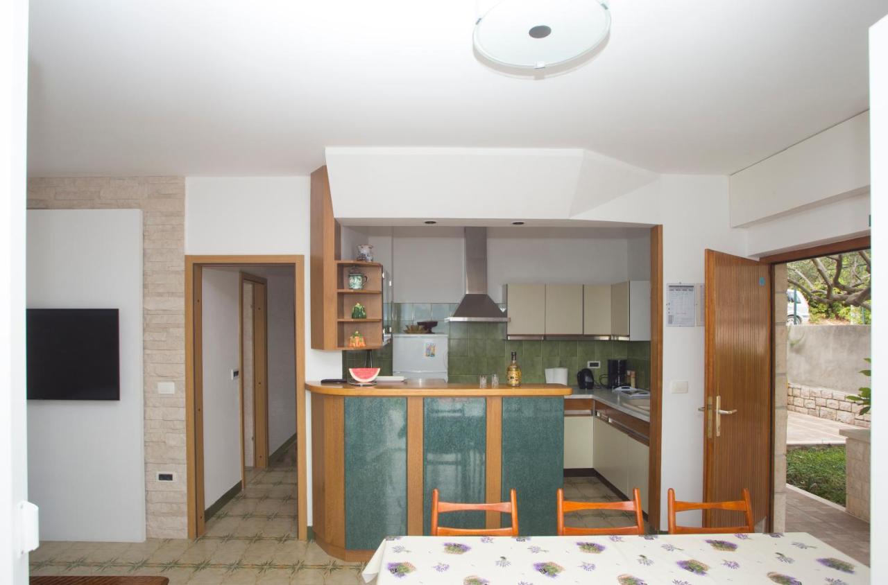Apartment Damir Постира Экстерьер фото