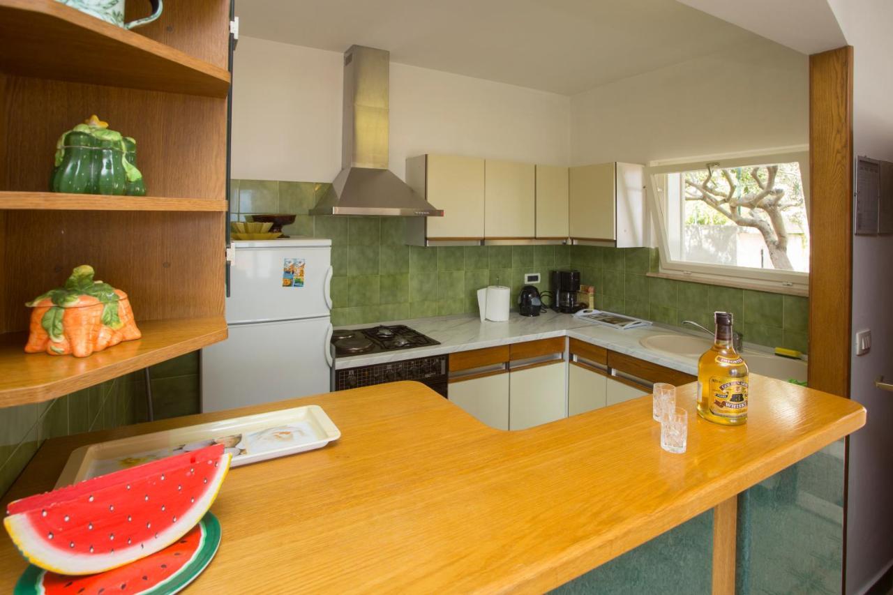Apartment Damir Постира Экстерьер фото