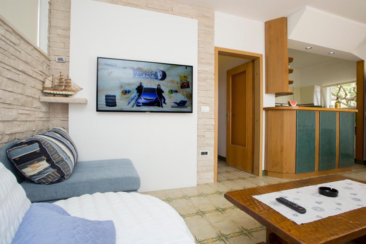 Apartment Damir Постира Экстерьер фото